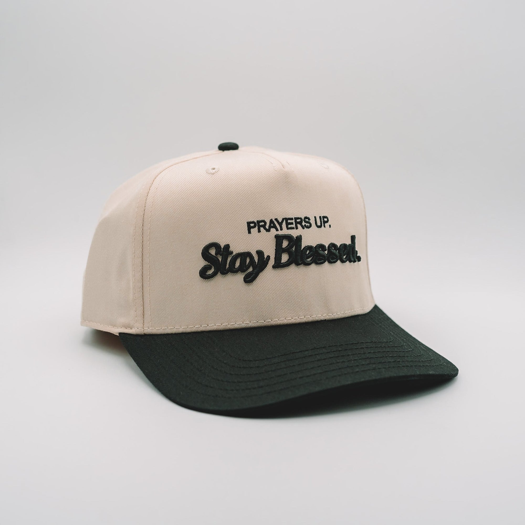 Stay Blessed. Snapback Creme Established In God